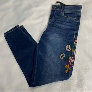 New Women's Knox Rose Jeans Embroidered SIZE 8